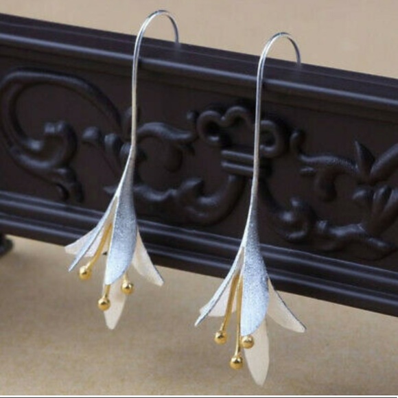 NEW Stamped 925 Silver Flower Earrings - Picture 2 of 9